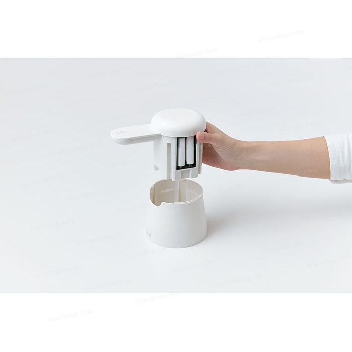 アルコールディスペンサー「テッテ」TE500 手をかざすだけでシュッと